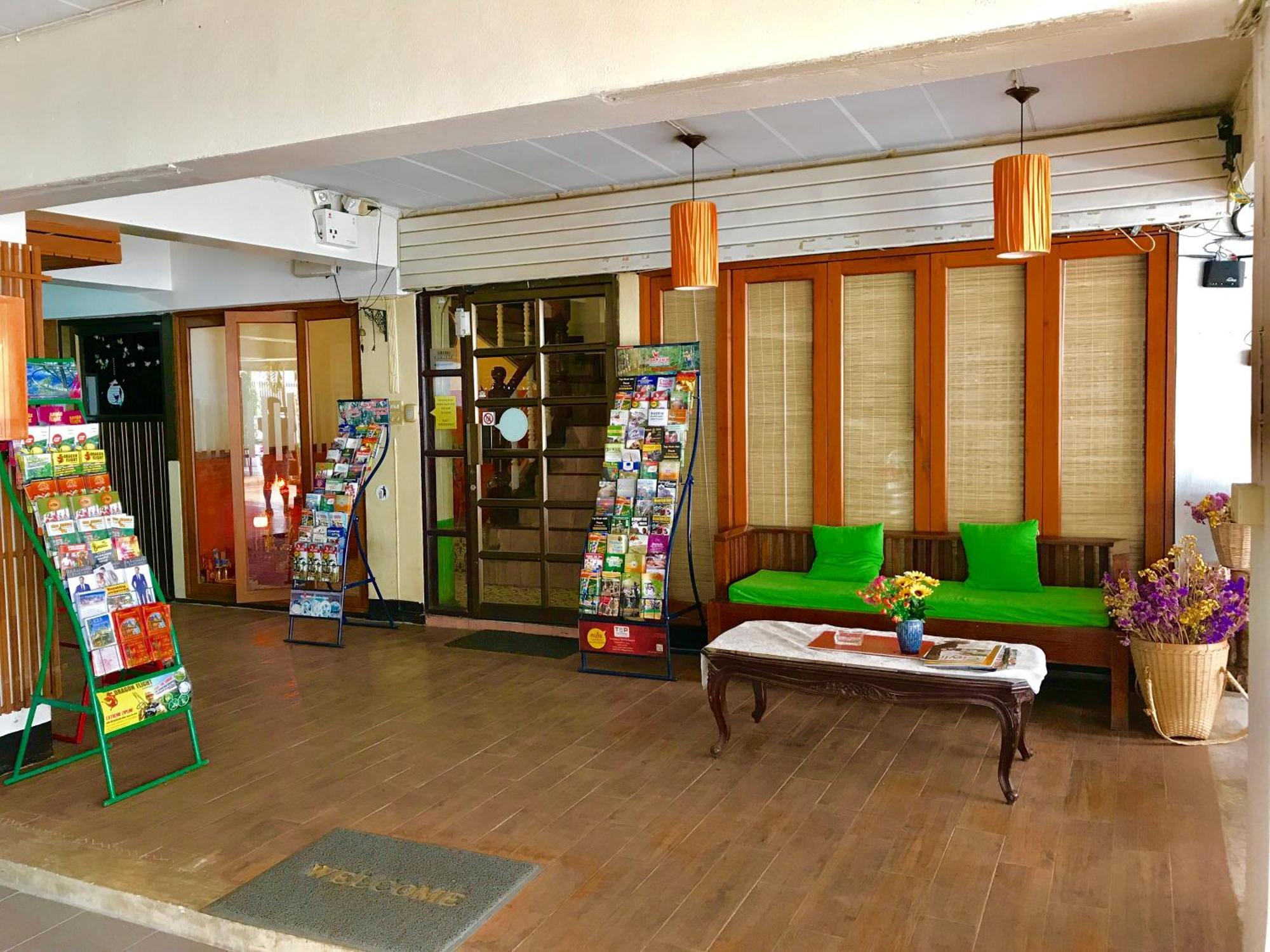 Rcn Court & Inn Chiang Mai Dış mekan fotoğraf