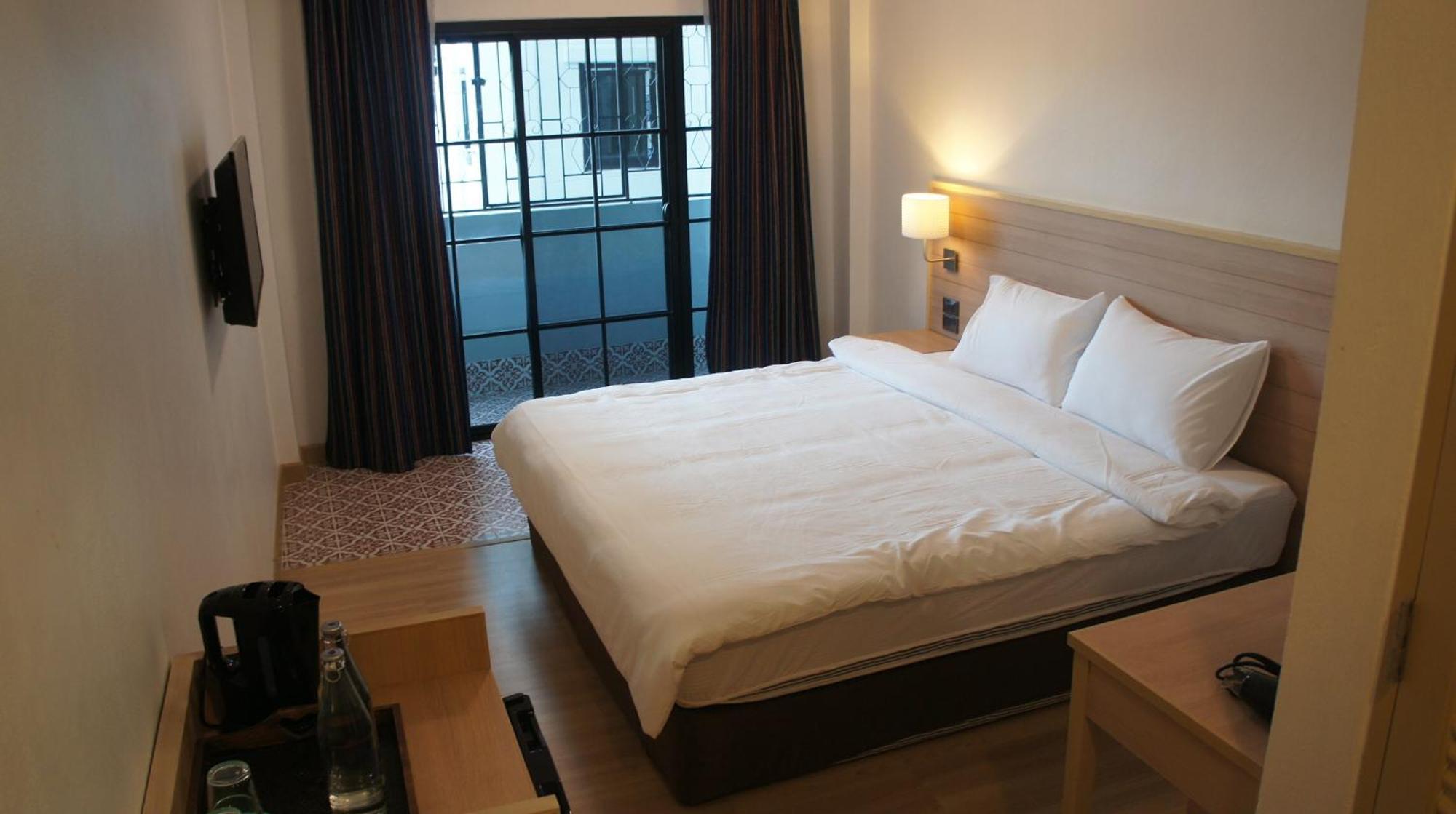 Rcn Court & Inn Chiang Mai Dış mekan fotoğraf