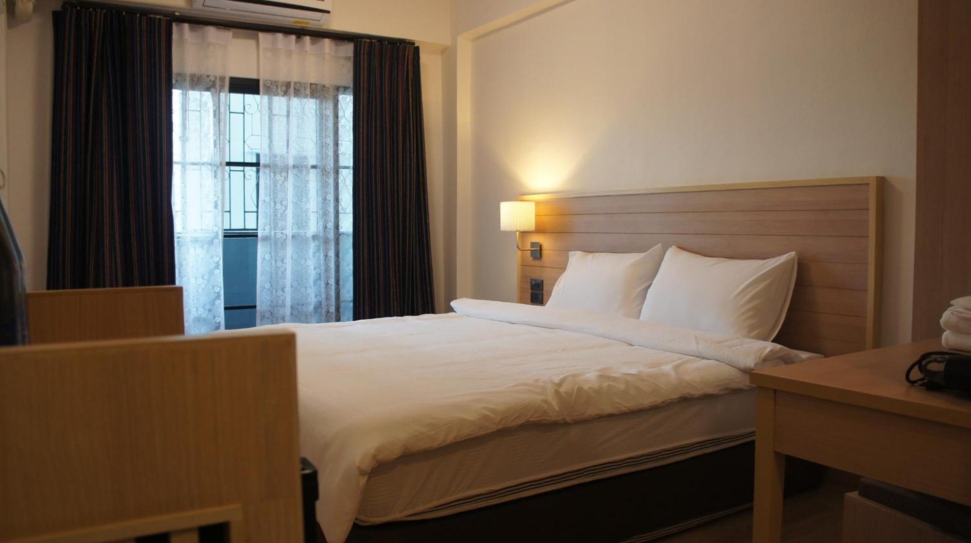 Rcn Court & Inn Chiang Mai Dış mekan fotoğraf