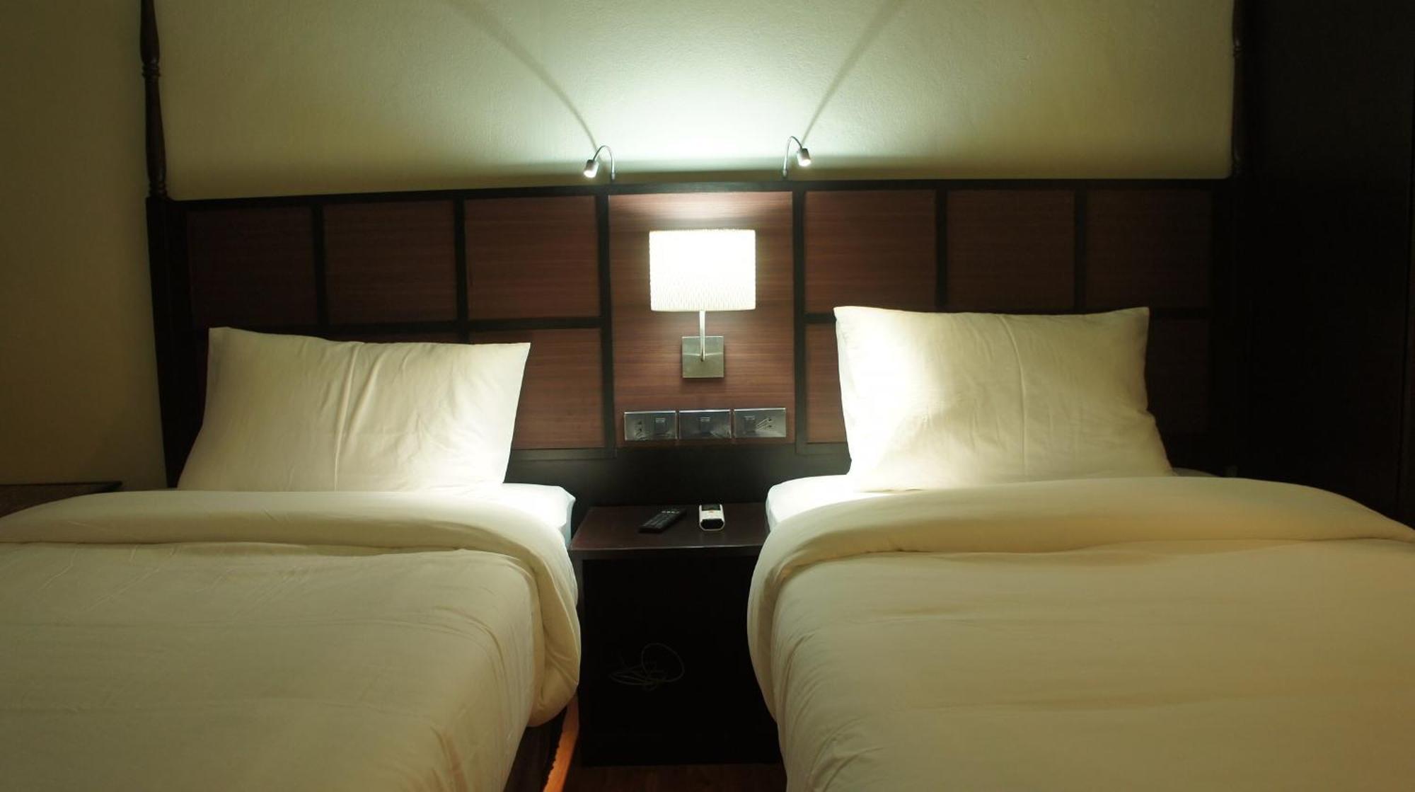 Rcn Court & Inn Chiang Mai Dış mekan fotoğraf