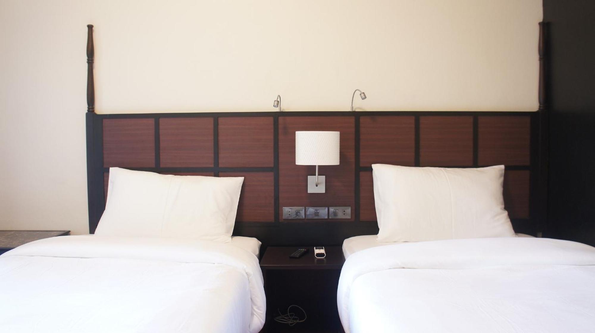 Rcn Court & Inn Chiang Mai Dış mekan fotoğraf
